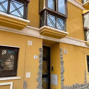 Flat Victoria Apartment